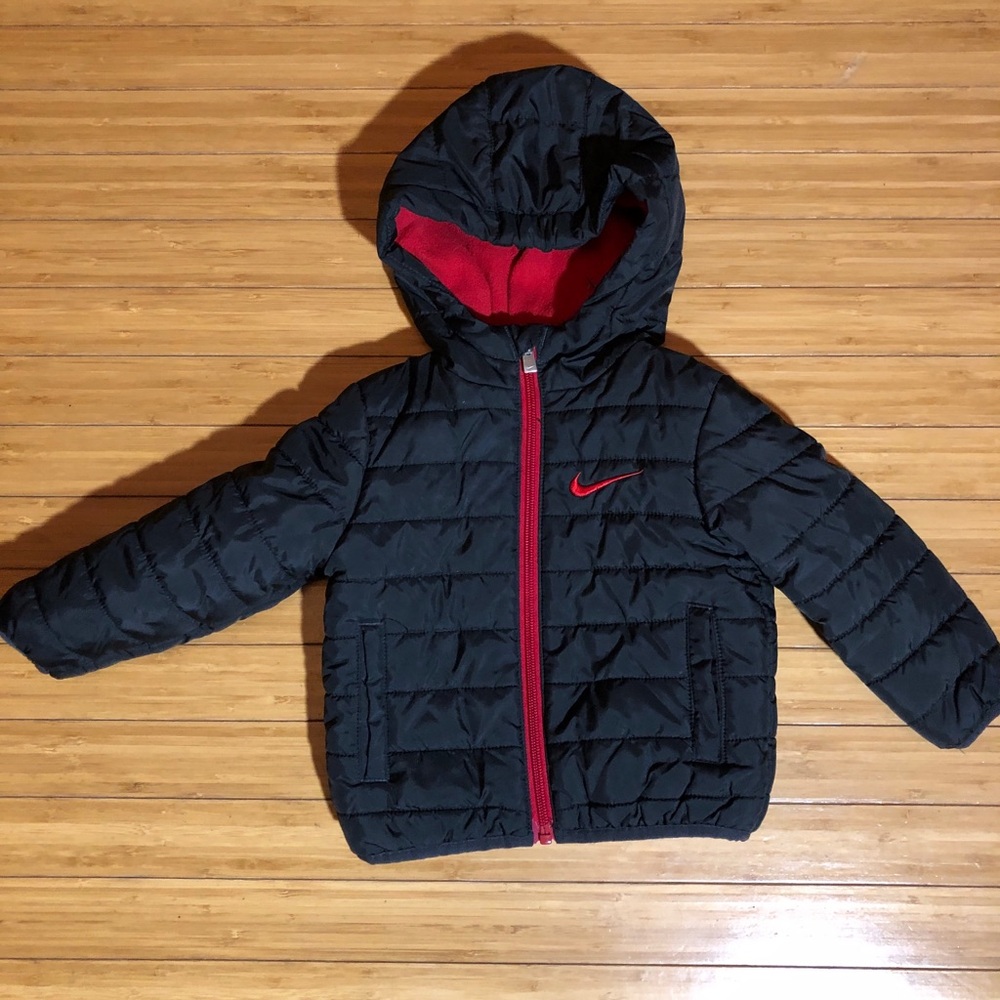 Nike Toddler’s Black Puffer Jacket with Red Trim Size 12M